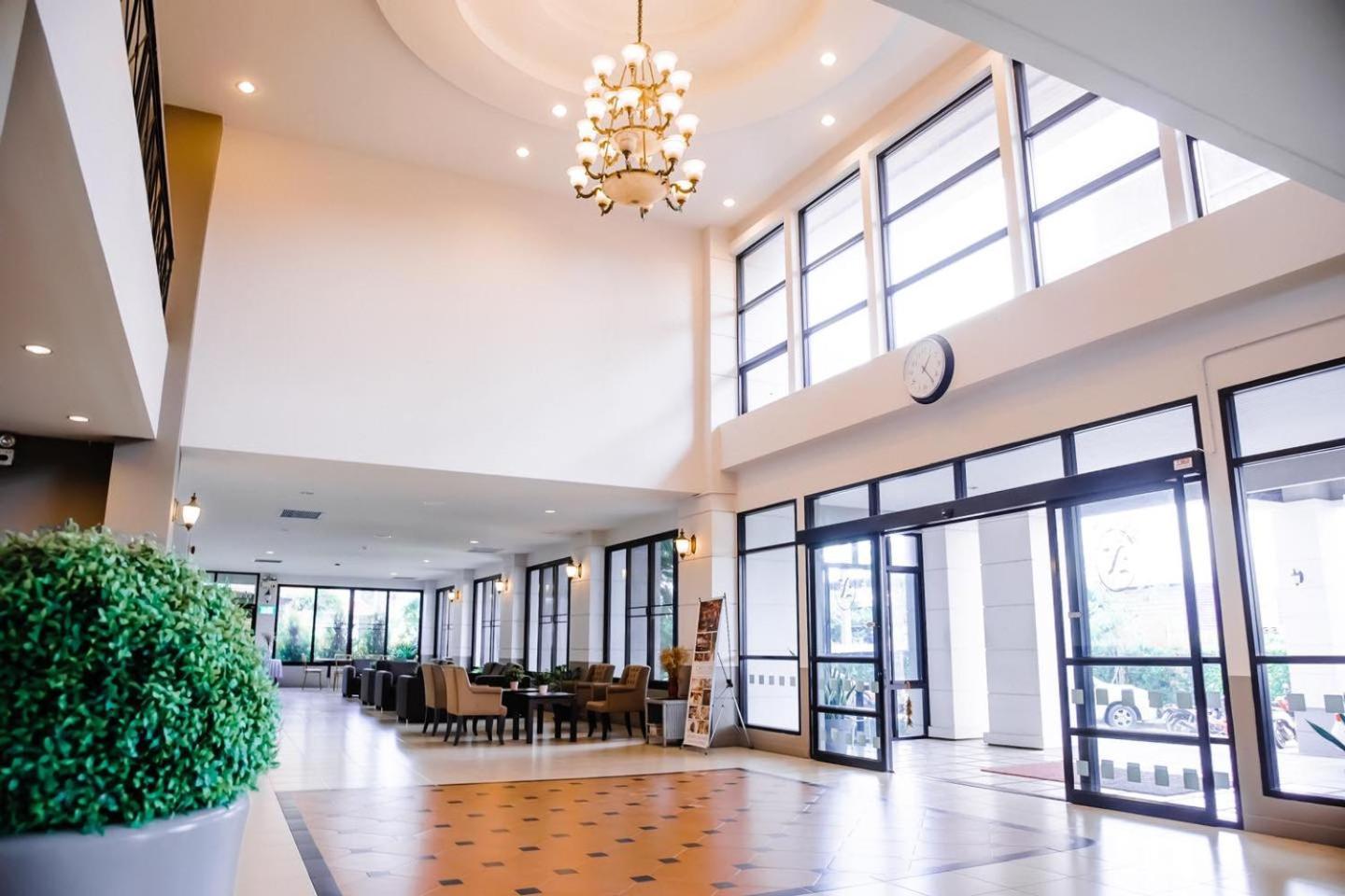 Nipa Garden Hotel Surat Thani Bagian luar foto