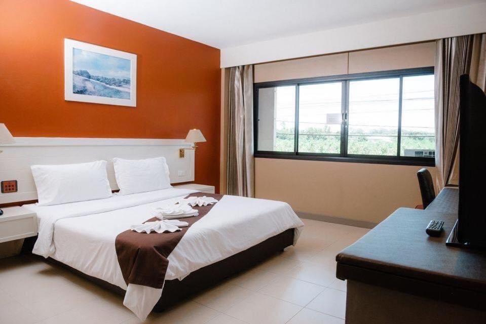 Nipa Garden Hotel Surat Thani Bagian luar foto