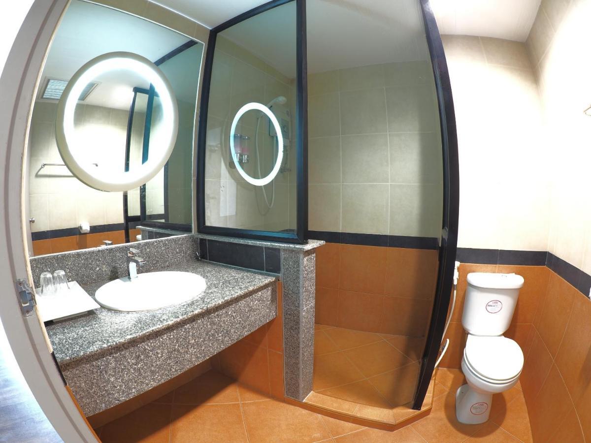 Nipa Garden Hotel Surat Thani Bagian luar foto